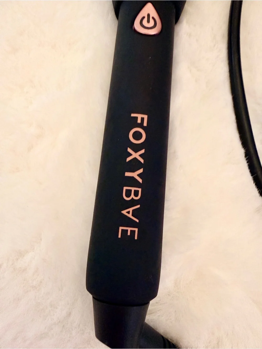 FOXYBAE Rose Gold Curling Wand - Sleek Travel Styling Tool